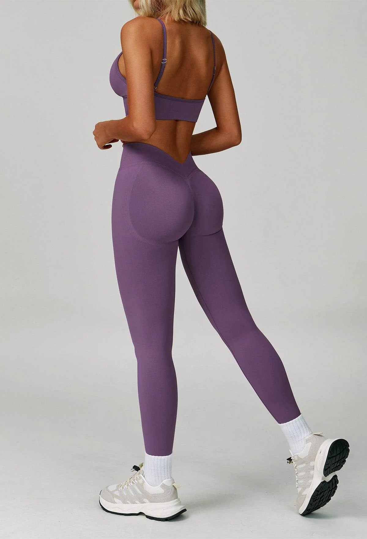 Activewear Set with V Neck Sports Bra and Legging - Artadvier