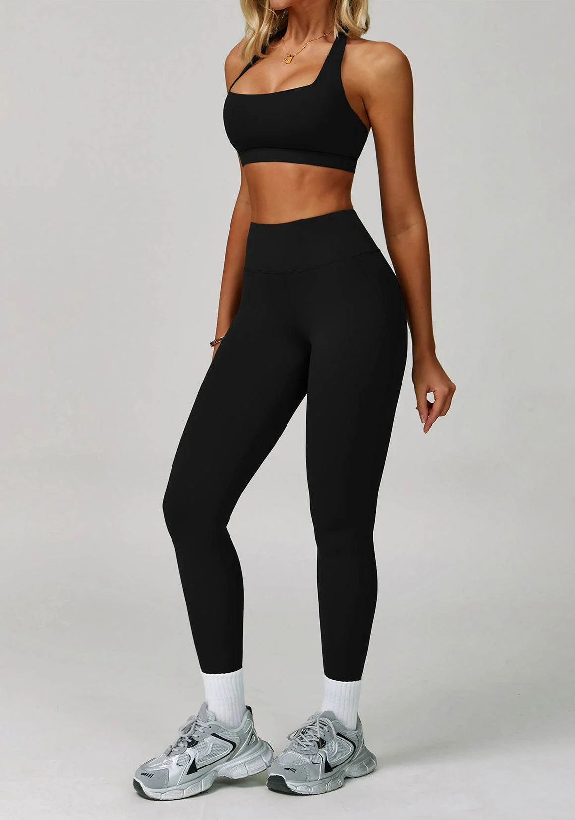 Activewear Set with Halter Sports Bra and Legging - Artadvier