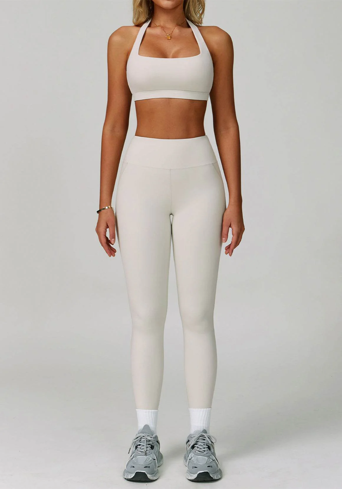 Activewear Set with Halter Sports Bra and Legging - Artadvier