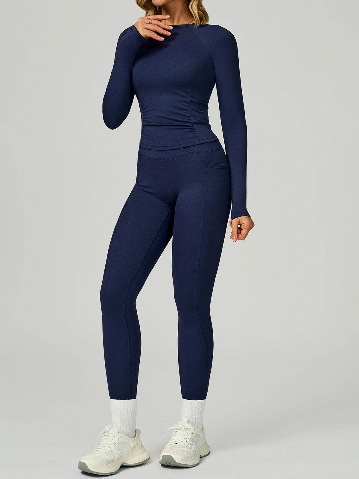 Sport Set with Long Sleeve Crew Neck T-Shirt and Legging - Artadvier