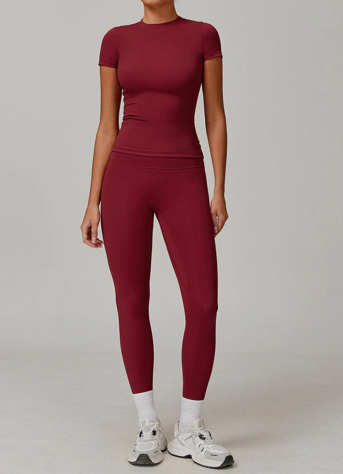 Sports Wear with Short Sleeve T-Shirt and Leggings - Artadvier