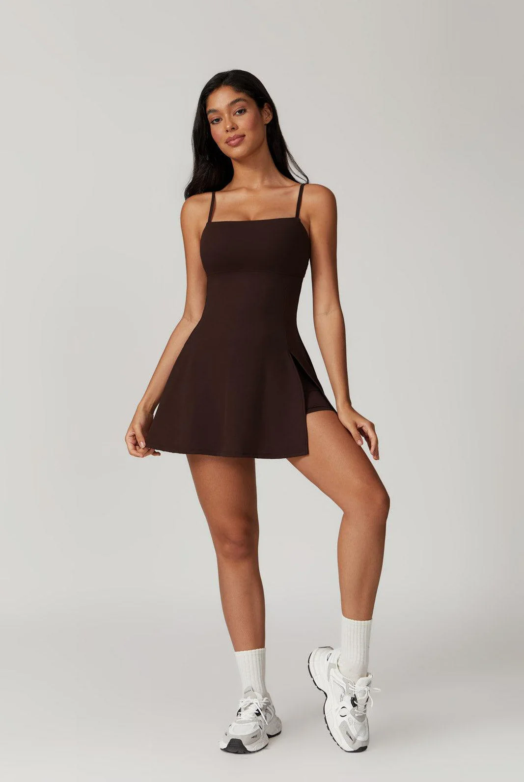AirFlow Open-Back Tennis Dress with Built-In Shorts - Artadvier