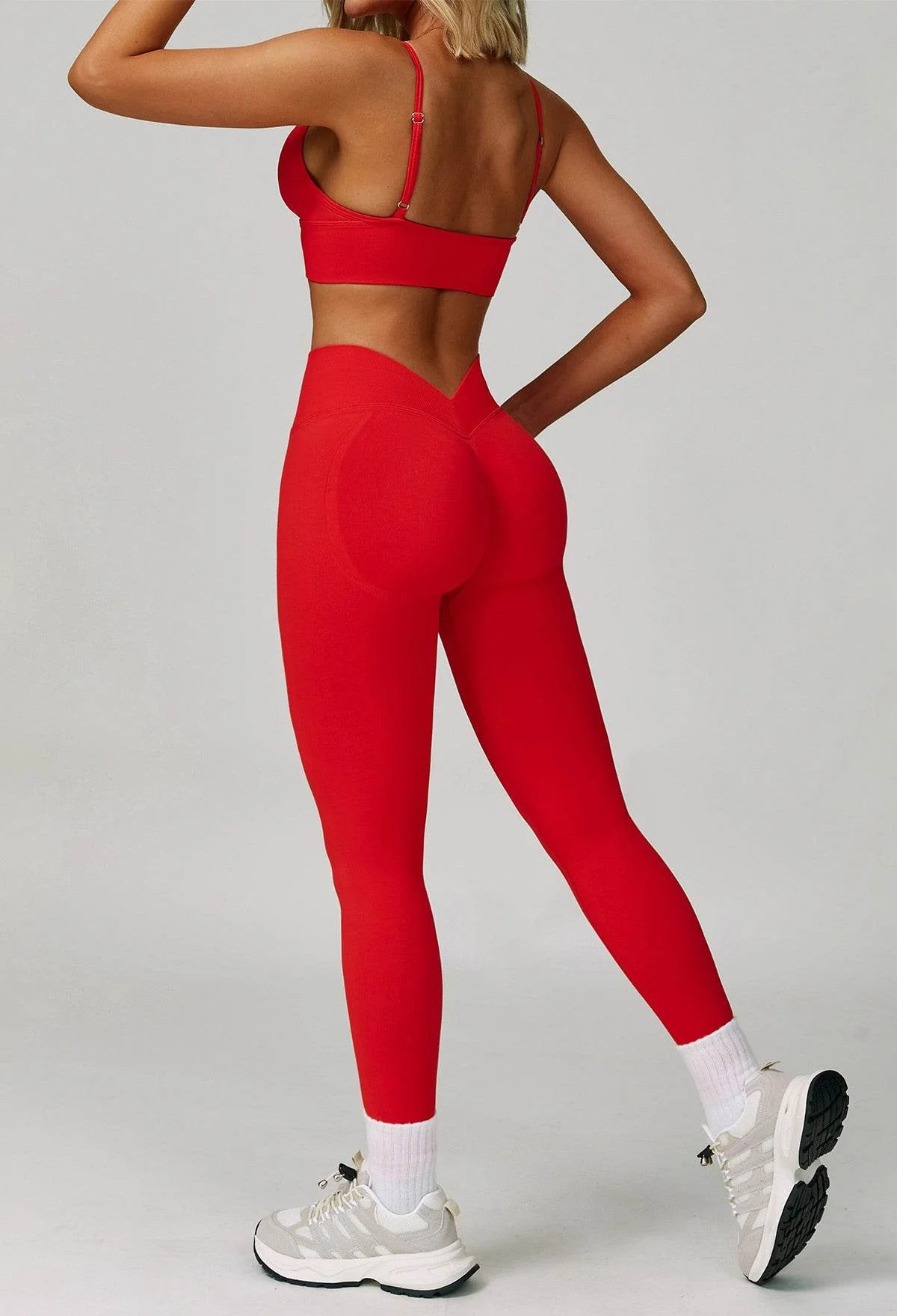 Activewear Set with V Neck Sports Bra and Legging - Artadvier